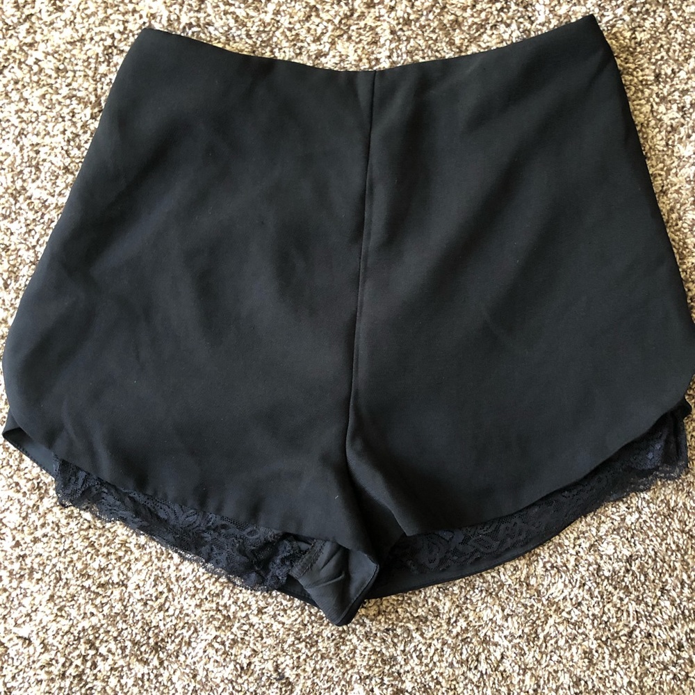 Black shorts with lace